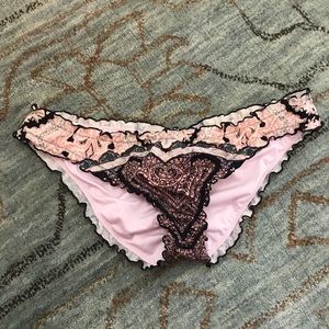 Victoria’s Secret ruffle cheeky bikini bottom